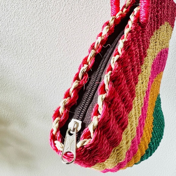 Bright Colorful Striped BORACAY Straw Zip Closure Boho Medium Tote Shoulder Bag - Picture 7 of 13